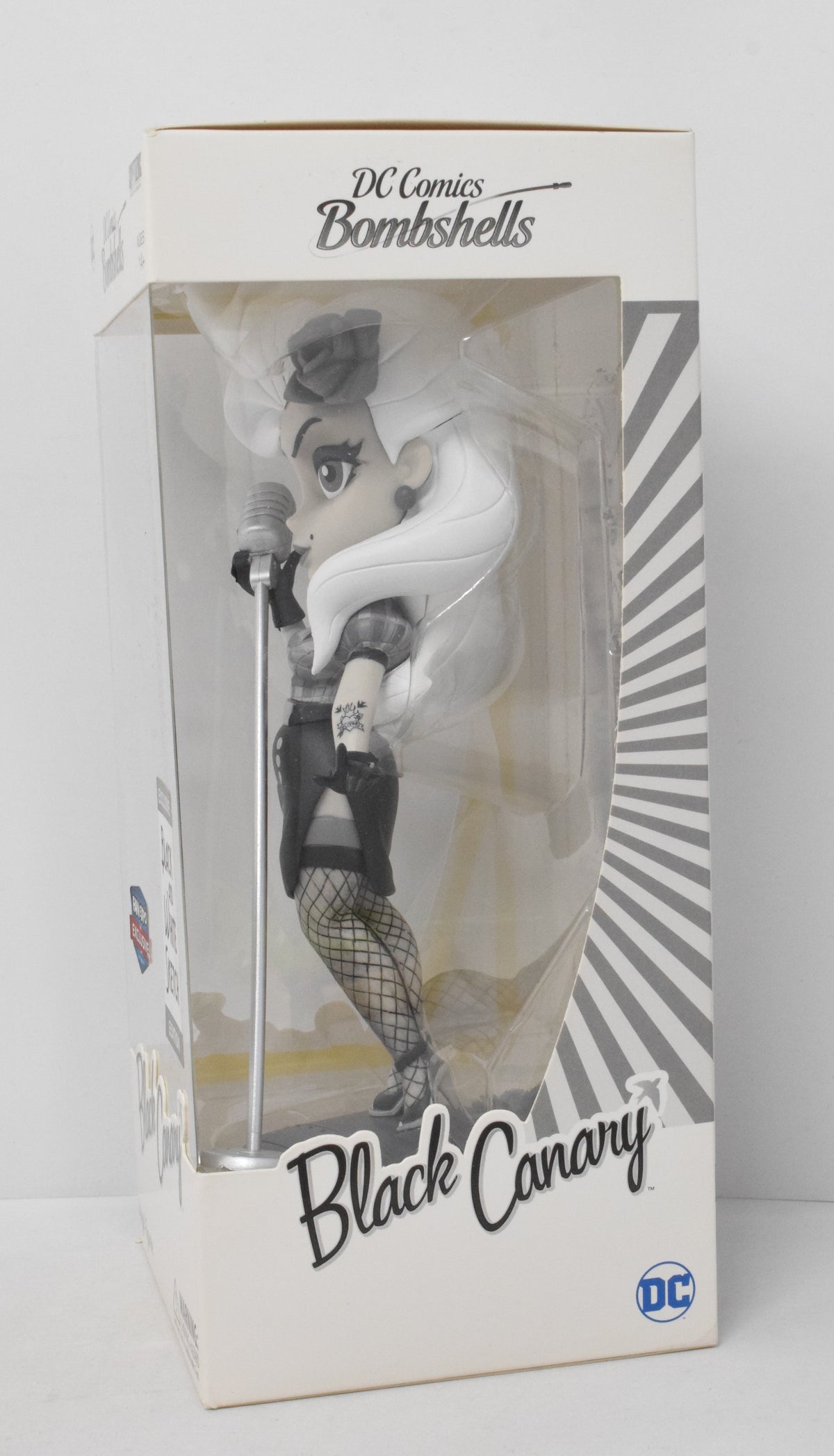 Black Canary DC Bombshells Figure Statue Black White Sketch FanExpo New