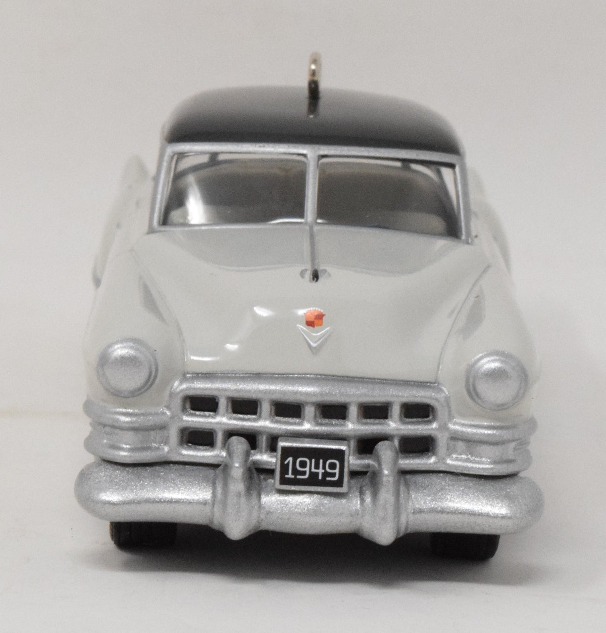 Hallmark Keepsake 1949 Cadillac Coupe DeVille Christmas Ornament 1999 NIB