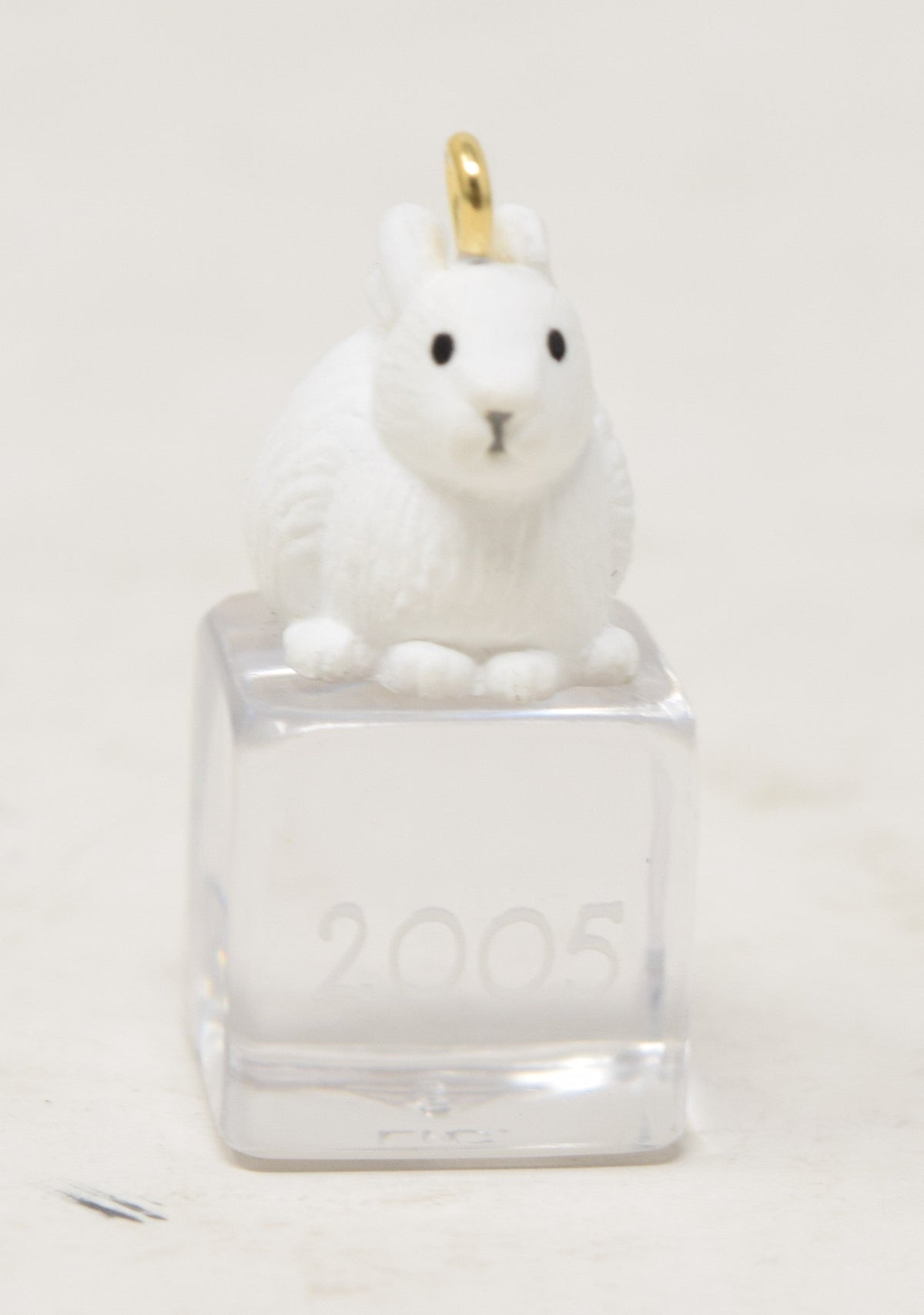 Hallmark Keepsake Ornament Ice Block Buddies Bunny Rabbit Christmas Tree 2005 NIB