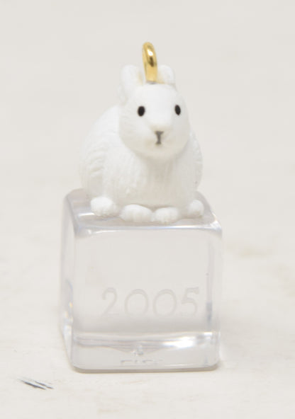 Hallmark Keepsake Ornament Ice Block Buddies Bunny Rabbit Christmas Tree 2005 NIB