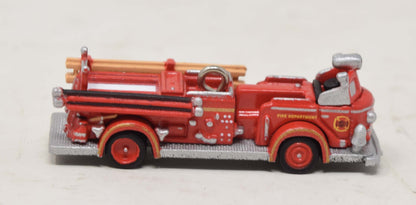 Hallmark Keepsake Ornament American LaFrance 700 Pumper Firetruck Christmas Tree 2005 NIB